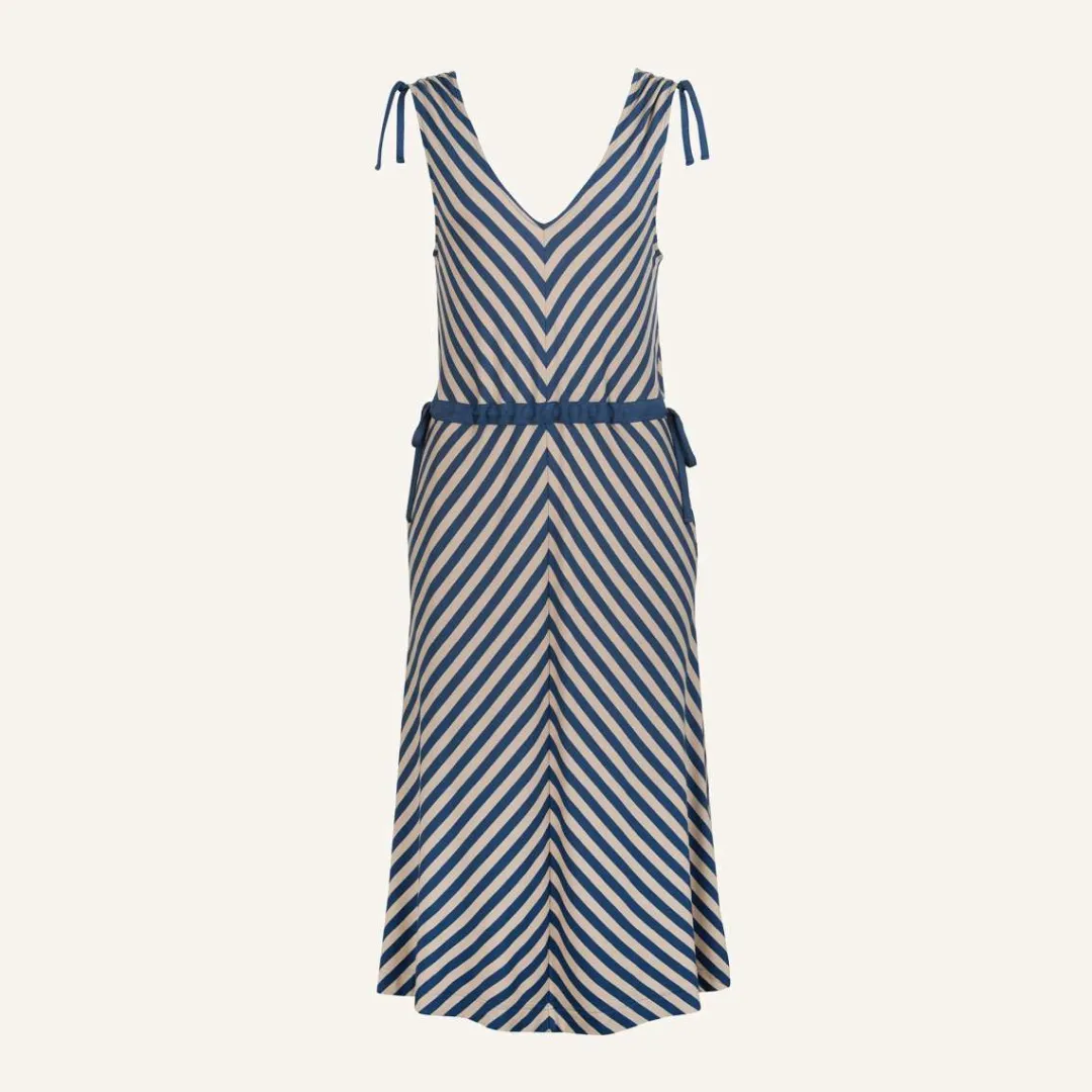 finkid SOLMU- Kleider